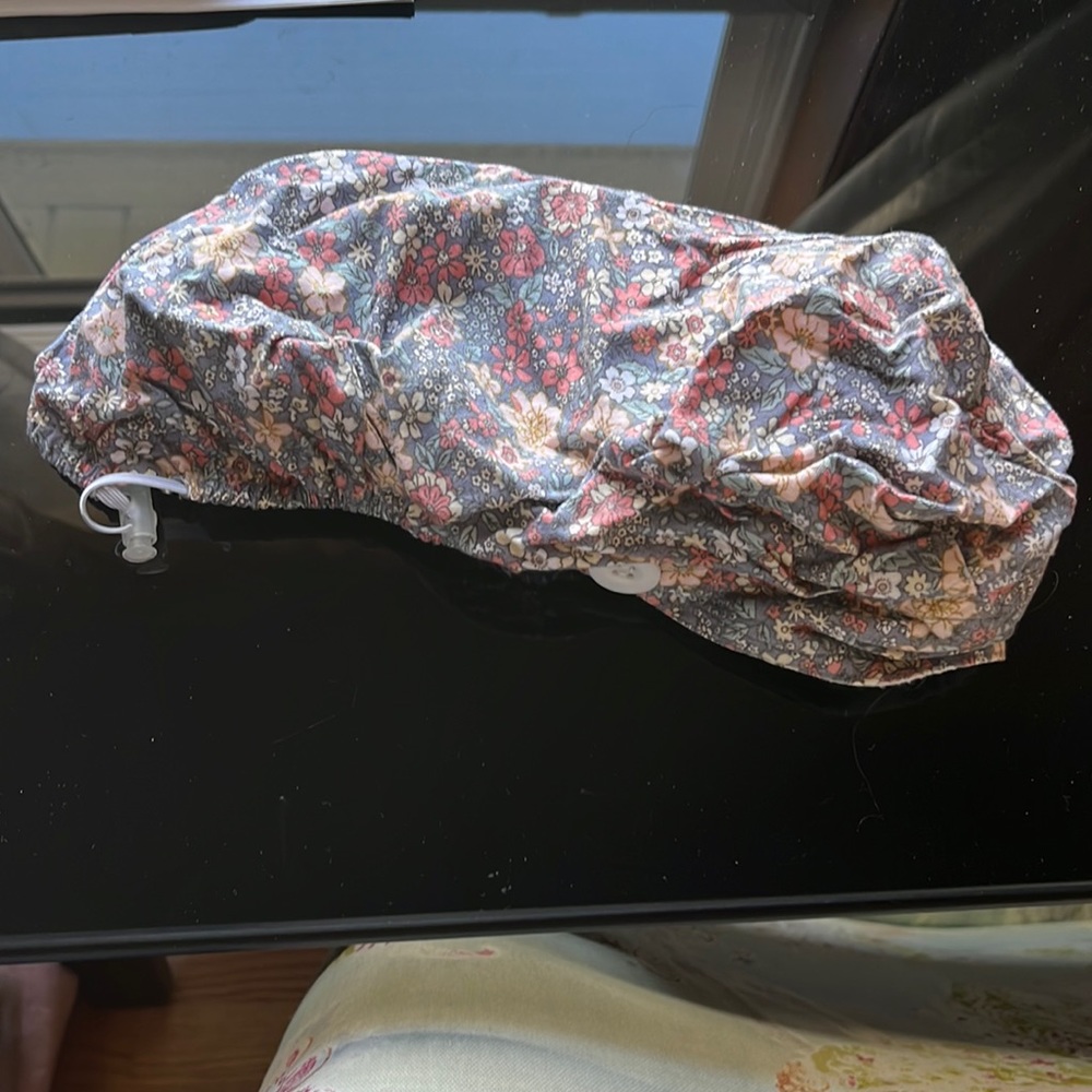 Multicolored flower surgical nurse scrub cap